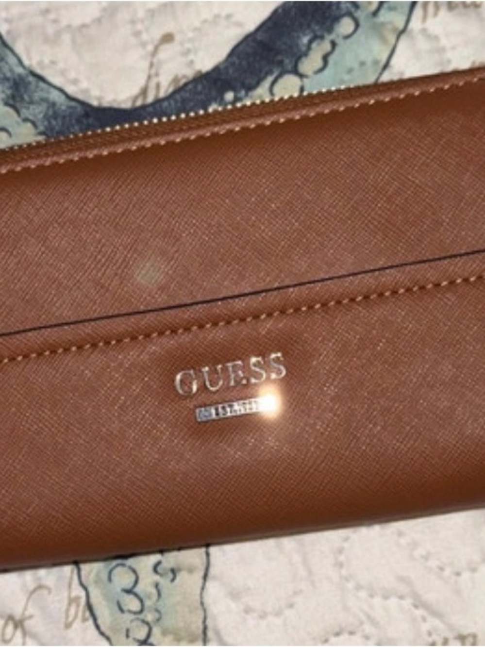 GUESS Brown Leather Logo Zip Wallet
